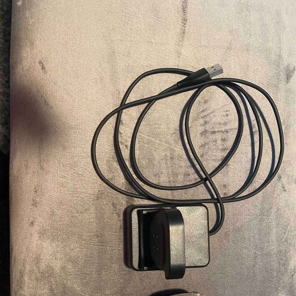 Fitbit Versa 3 - Picture 3 of 3
